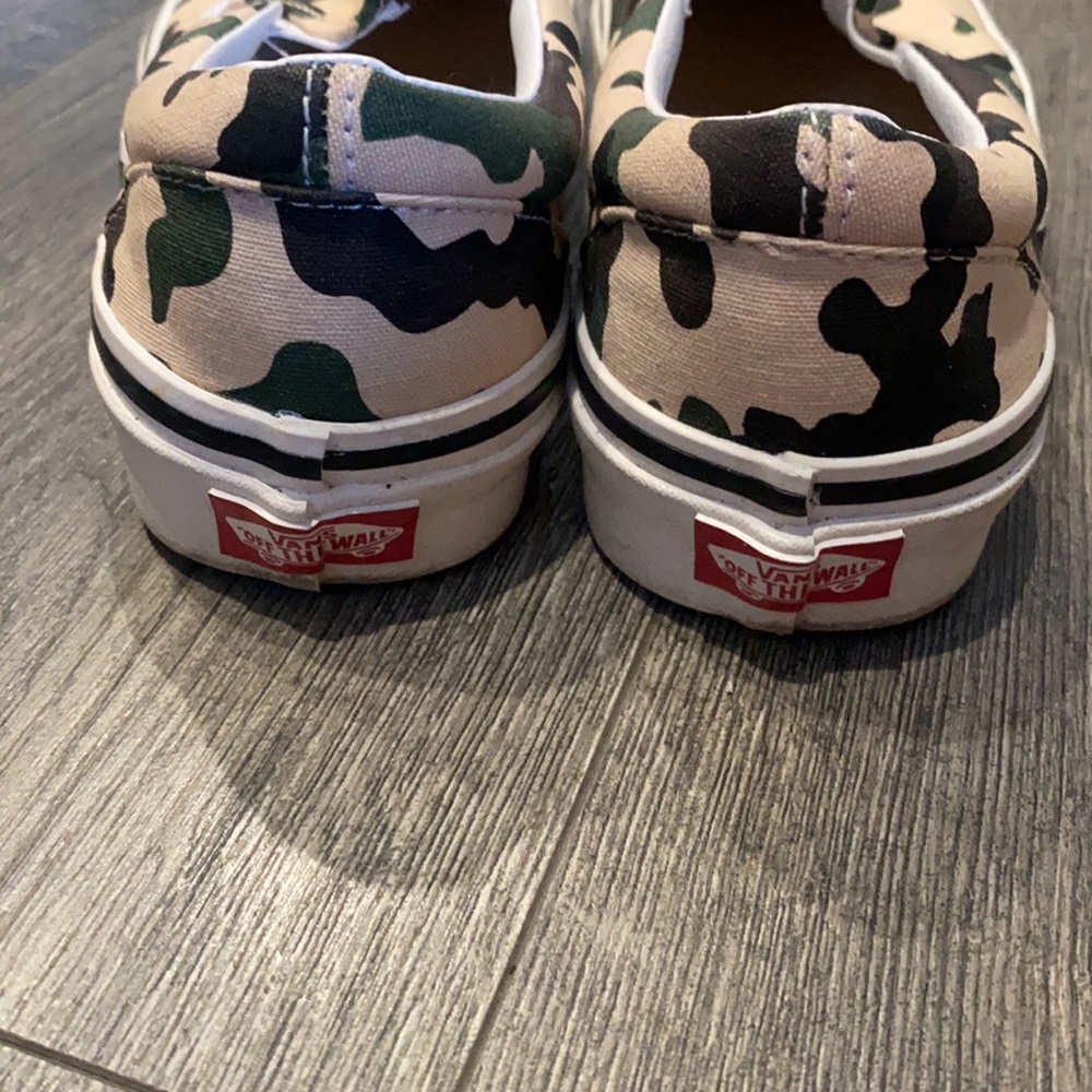 Vans - Picture 2 of 3